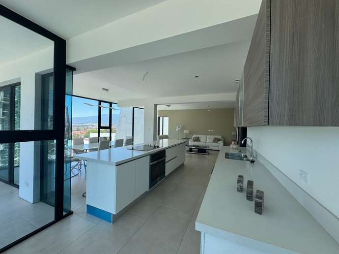   ¡LUJO, EXCLUSIVIDAD Y VISTAS ESPECTACULARES EN CONDOMINIO POSITANO, ESCAZÚ!  - Imagen 18