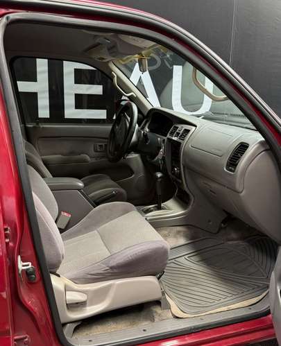 TOYOTA 4RUNNER SPORT 2002 VINO AUTOMÁTICO 4X2