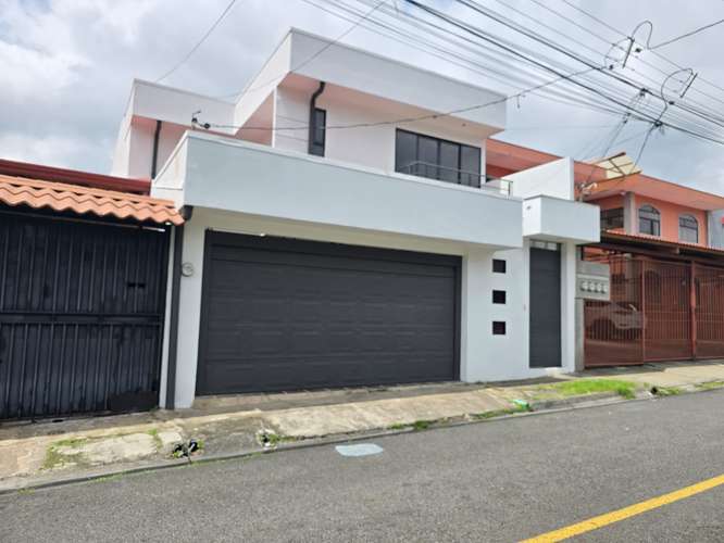 VENTA DE HERMOSA CASA EN MERCEDES NORTE, HEREDIA - Imagen 20