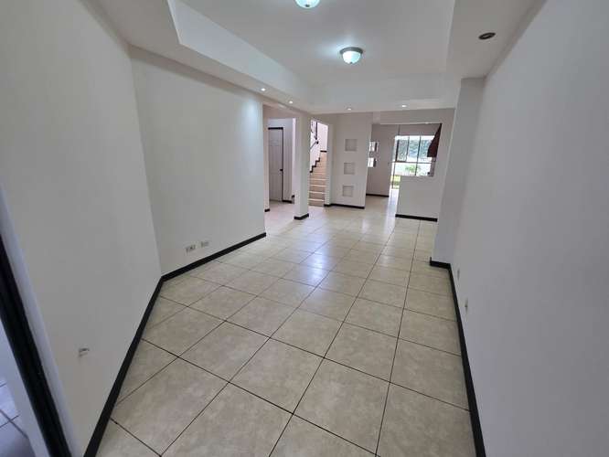 VENTA DE HERMOSA CASA EN MERCEDES NORTE, HEREDIA - Imagen 8
