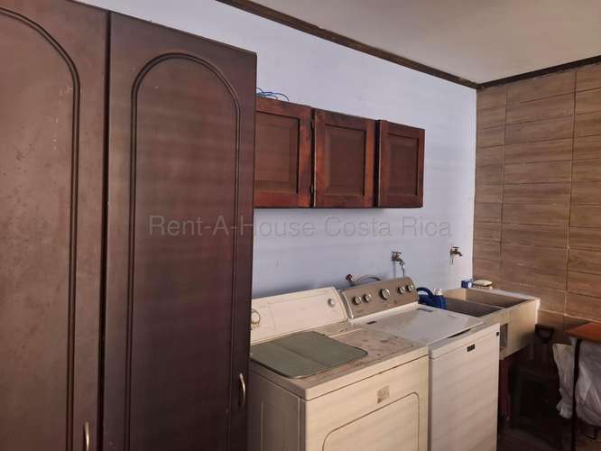 Venta de Casa en Mata de Plátano, Guadalupe, con Terraza y 2 Parqueos #27-482 GS - Imagen 5