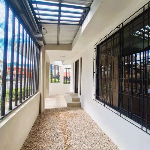 Alquiler de casa esquinera de una planta, Pavas  (100% remodelada) - Imagen 10