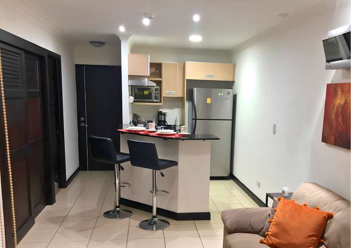 Apartamento amueblado en alquiler en Avalon Country Club, Santa Ana