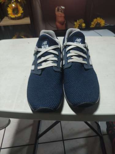 4 pares de tennis todas en 50 mil, por viaje talla 42