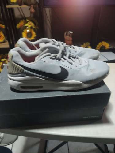4 pares de tennis todas en 50 mil, por viaje talla 42