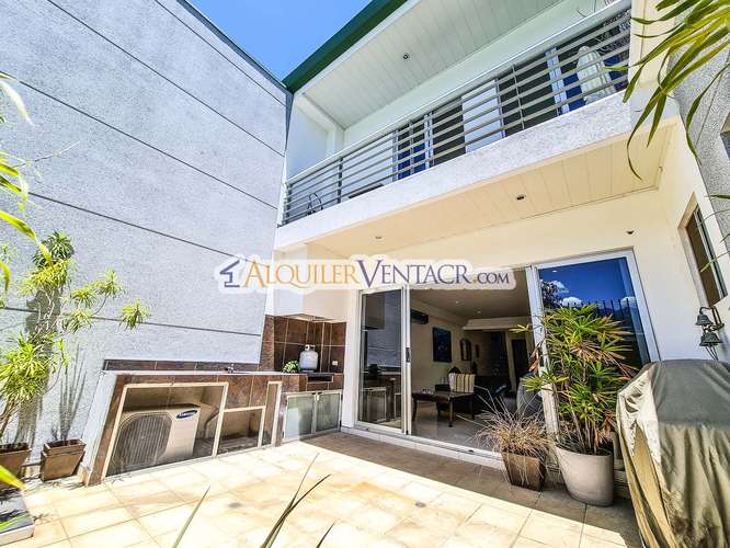 CONDO ESQUINERO AMUEBLADO DE 3 HABIT. EN BELLO HORIZONTE ESCAZU - Imagen 6