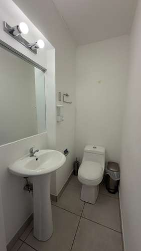 Casa 1 nivel en alquiler San Pedro- Los Yoses . Uso de suelo Mixto - ideal para oficinas  - Imagen 11