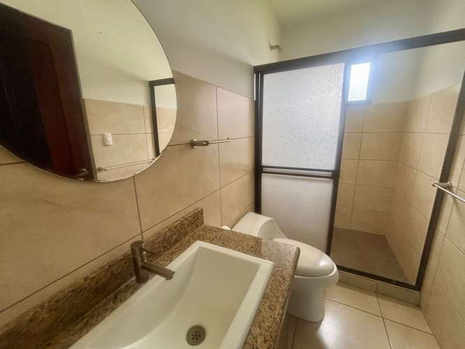 Hermosa casa de una planta, con agradables espacios, en Condominio Ubicado en Hacienda Los Reyes. - Imagen 8