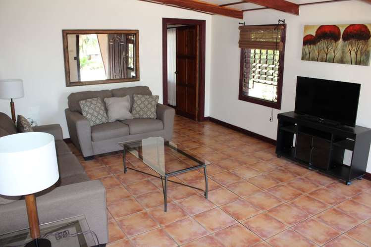 Río Oro, Santa Ana | Casa amoblada con piscina y jacuzzi - Imagen 4
