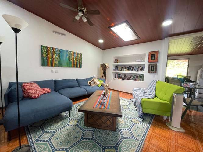 Venta de Propiedad Casa mas Apartamento Agua Caliente - Imagen 5