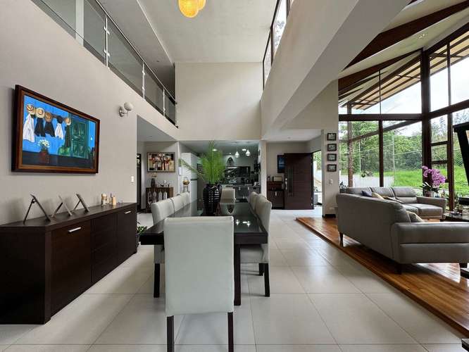 Venta de casa espectacular rodeado de verde - Imagen 14