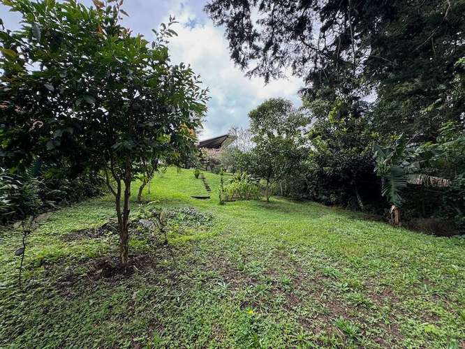 Venta de casa espectacular rodeado de verde - Imagen 16