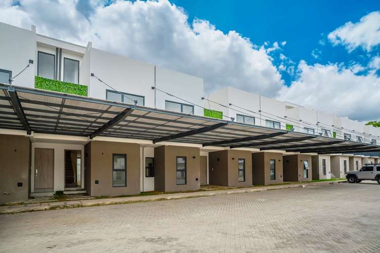 Alquiler con Opción a Compra de casa nueva en Condominio con jardin - Imagen 8