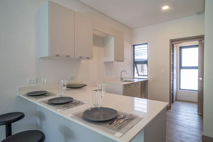 Alquiler con Opción a Compra de casa nueva en Condominio con jardin - Imagen 4