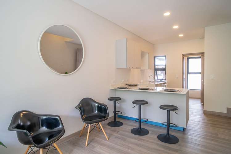 Alquiler con Opción a Compra de casa nueva en Condominio con jardin - Imagen 2