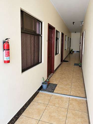 APARTAMENTO SÓLO PARA ESTUDIANTES. SABANA OESTE. - Imagen 17
