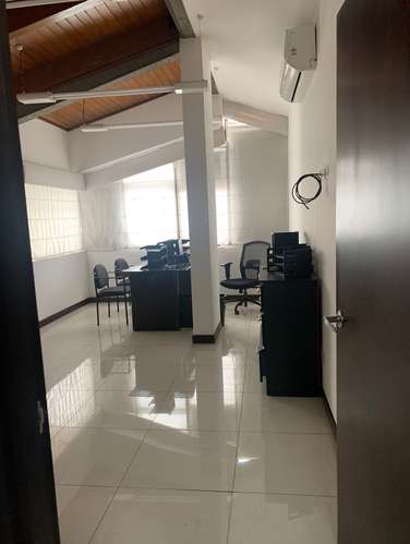 Se alquila edificio Oficinas - Imagen 11