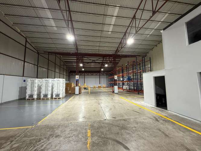 Bodega de 720 m² en San José, Colima de Tibás: ideal para uso comercial e industrial liviano - Imagen 4