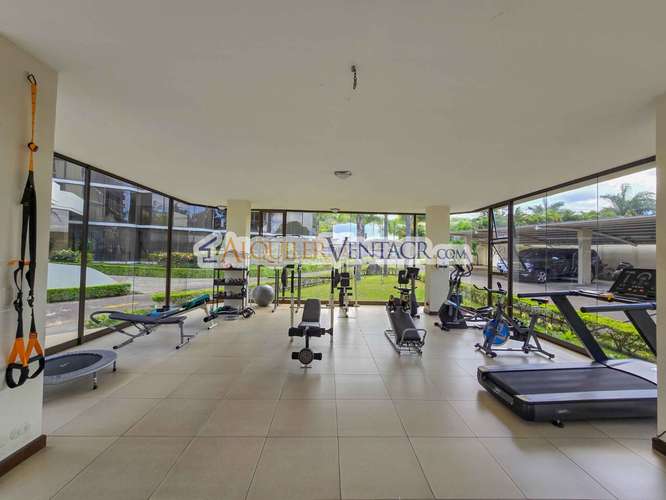 PENTHOUSE DE 3 HABIT. CON FULL VISTAS EN BELLO HORIZONTE ESCAZU - Imagen 4