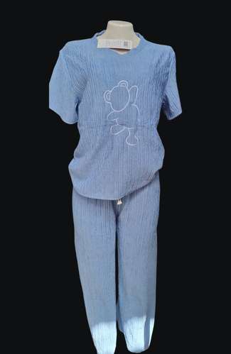 Variedad para cada gusto.Botas,conjunto,blusa, Sandalia, enagua,