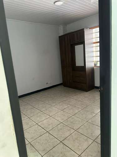 SE VENDE CASA CÈNTRICA EN SANTO DOMINGO - Imagen 6