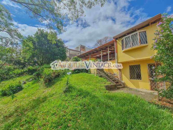 LAURELES ESCAZU! PROPIEDAD PARA REMODELAR CON 1.436 M2 DE TERRENO - Imagen 12