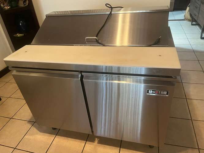 Mesa de Preparación Refrigerada U-STAR 120 cm – 2 Puertas – Acero Inoxidable