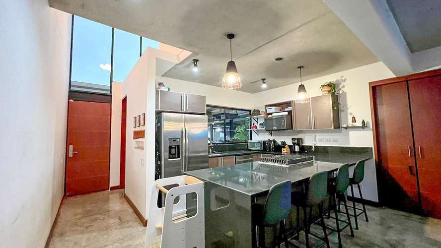 CONDO ESTILO LOFT CON TERRAZAS Y VISTA EN SANTA ANA PIEDADES - Imagen 12
