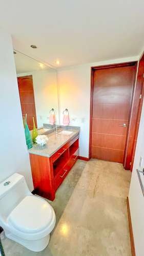 CONDO ESTILO LOFT CON TERRAZAS Y VISTA EN SANTA ANA PIEDADES - Imagen 15