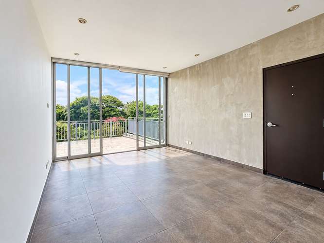 Apartamento amplio en condominio de Escazú Guachipelin  - Imagen 3