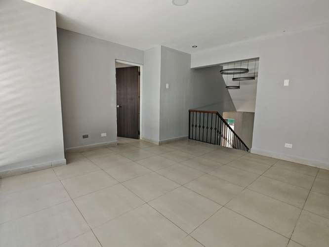  Alquiler de Casa independiente| 3 habitaciones | Oficina privada | Terraza y parqueo para 3 vehículos. - Imagen 8