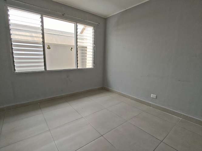  Alquiler de Casa independiente| 3 habitaciones | Oficina privada | Terraza y parqueo para 3 vehículos. - Imagen 5
