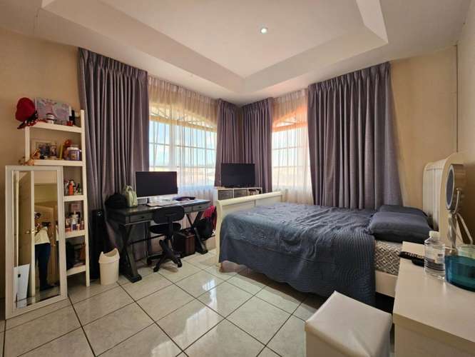 Venta de casa grande en residencial, esquinera y segura  en San Pablo de Heredia # 270A - Imagen 9