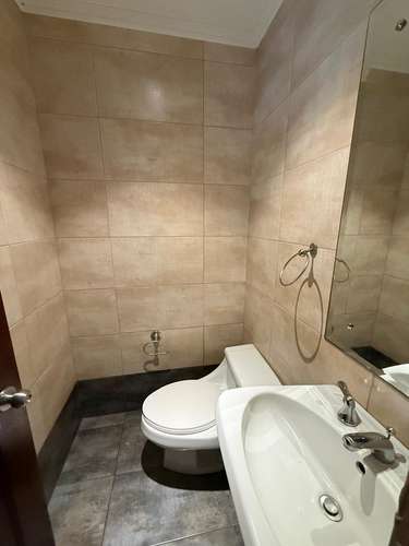 ALMERIA, linda-amplia 260 m2, L. Blanca, 3 hab, A/C, 2.5 baños, terraza, patio, sala TV, amenidades. - Imagen 8