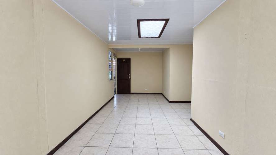  Apartamento de alquiler en Rohrmoser - Pavas 3 habitaciones 