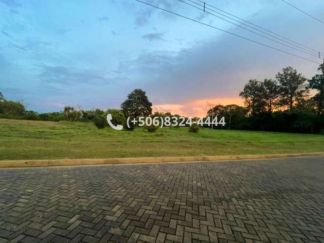 QUINTA EN VENTA EN SANTA BÁRBARA DE HEREDIA  - Imagen 10