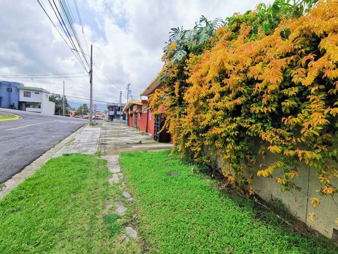 Venta lote en La Guaria de Moravia Uso comercial y residencial - Imagen 6