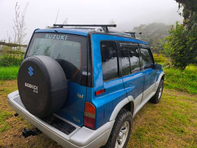 Suzuki Sidekick Sport modelo 96 4x4. Impecable- segundo dueño. Mantenimiento y Revisión técnica al día!!! - Imagen 2