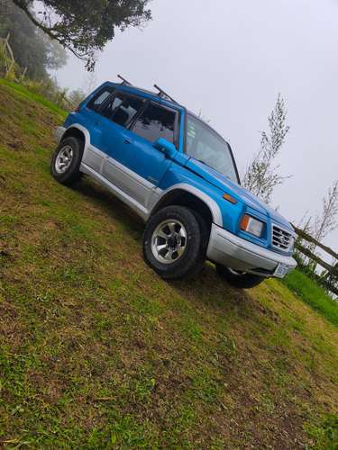 Suzuki Sidekick Sport modelo 96 4x4. Impecable- segundo dueño. Mantenimiento y Revisión técnica al día!!! - Imagen 3