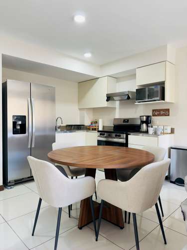 SE ALQUILA APARTAMENTO AMUEBLADO – CONDOMINIO AZENZA TOWERS, LA URUCA - Imagen 3