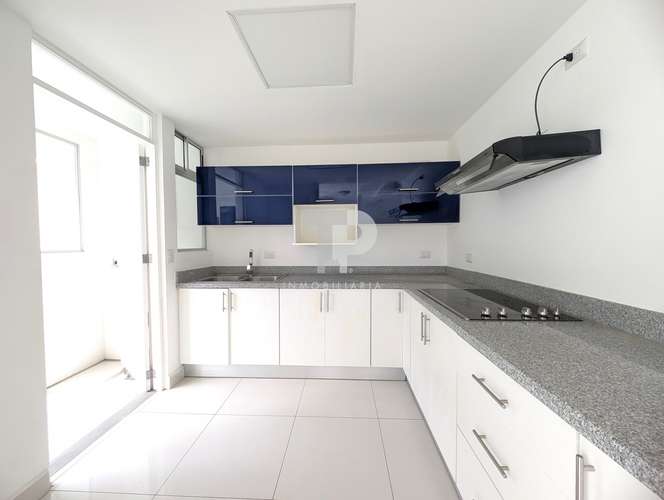 SE VENDE CASA SAN PABLO HEREDIA A SOLO 200 METROS DEL PASEO DE LAS FLORES SCG33 - Imagen 9