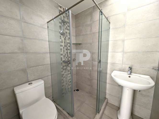 SE VENDE CASA SAN PABLO HEREDIA A SOLO 200 METROS DEL PASEO DE LAS FLORES SCG33 - Imagen 8