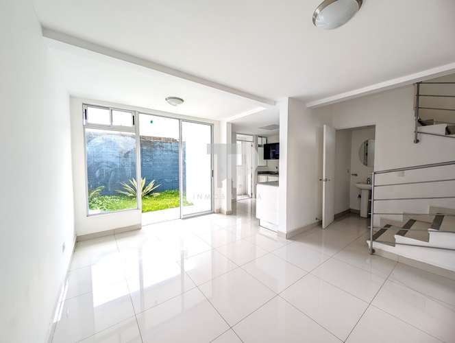 SE VENDE CASA SAN PABLO HEREDIA A SOLO 200 METROS DEL PASEO DE LAS FLORES SCG33 - Imagen 1