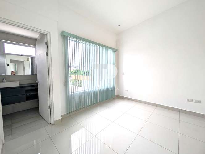 SE VENDE CASA SAN PABLO HEREDIA A SOLO 200 METROS DEL PASEO DE LAS FLORES SCG33 - Imagen 3