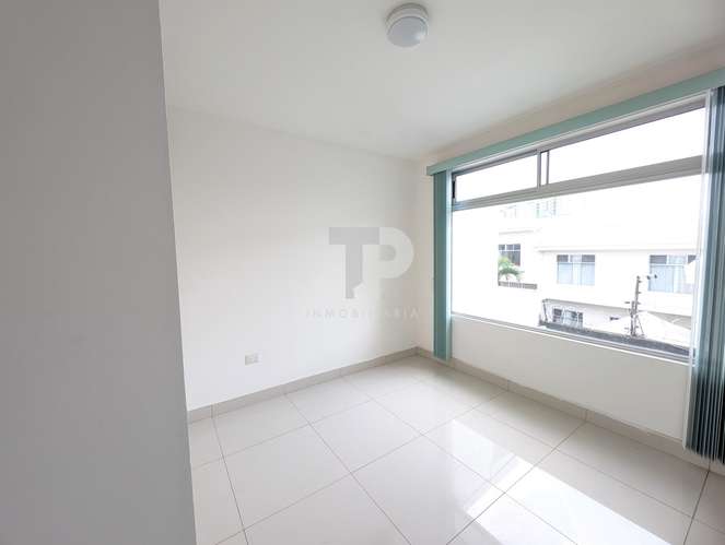 SE VENDE CASA SAN PABLO HEREDIA A SOLO 200 METROS DEL PASEO DE LAS FLORES SCG33 - Imagen 11