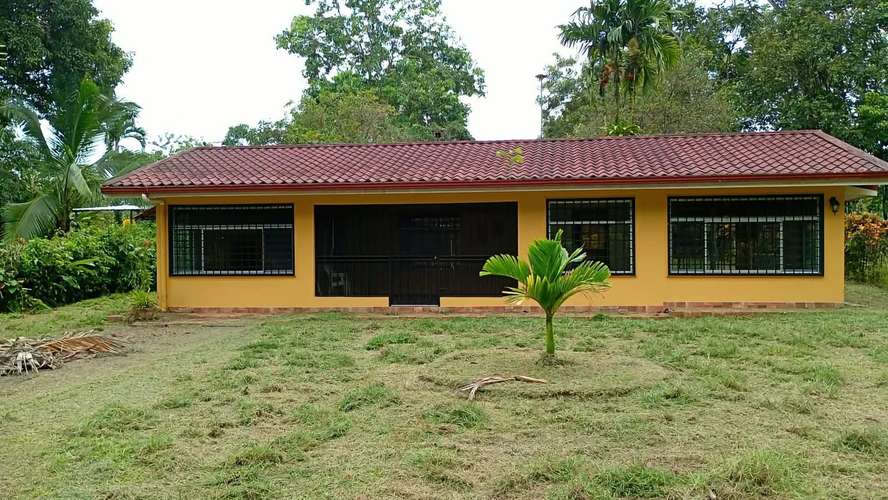 Casa en venta con amplio terreno en Peñas Blancas, cerca de La Fortuna - Imagen 4