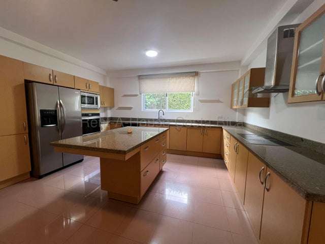 Venta de Casa de Lujo en Pozos de Santa Ana RZ - Imagen 2