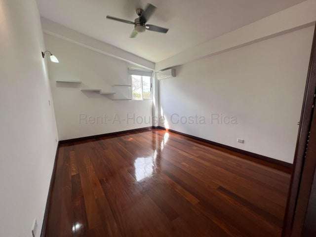 Venta de Casa de Lujo en Pozos de Santa Ana RZ - Imagen 8