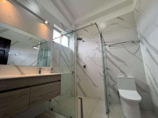 Venta de Casa de Lujo en Pozos de Santa Ana RZ - Imagen 14