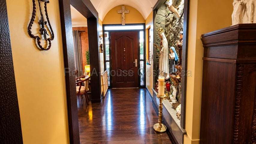 Venta de Propiedad Residencial y Comercial en San Rafael, Heredia RZ - Imagen 2